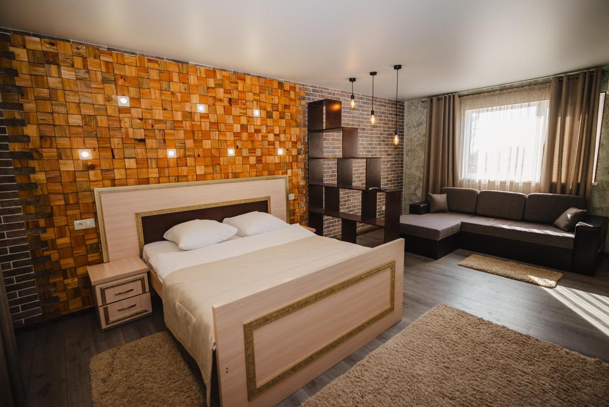 Hotel Butterfly Sadove Esterno foto